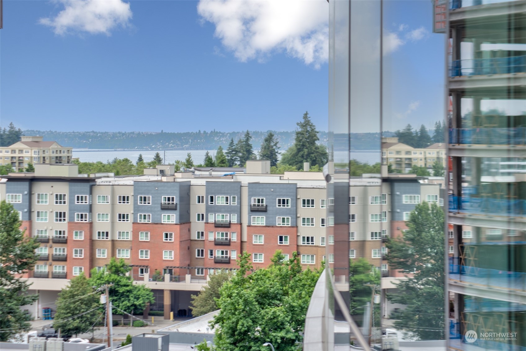 10700 NE 4th St Unit: 912