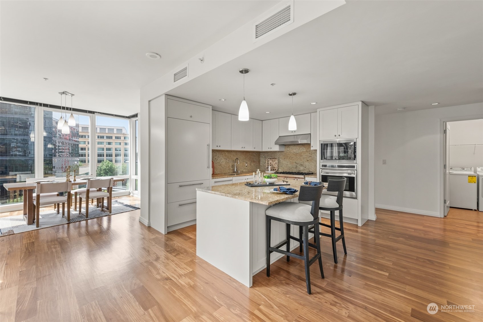 10700 NE 4th St Unit: 912