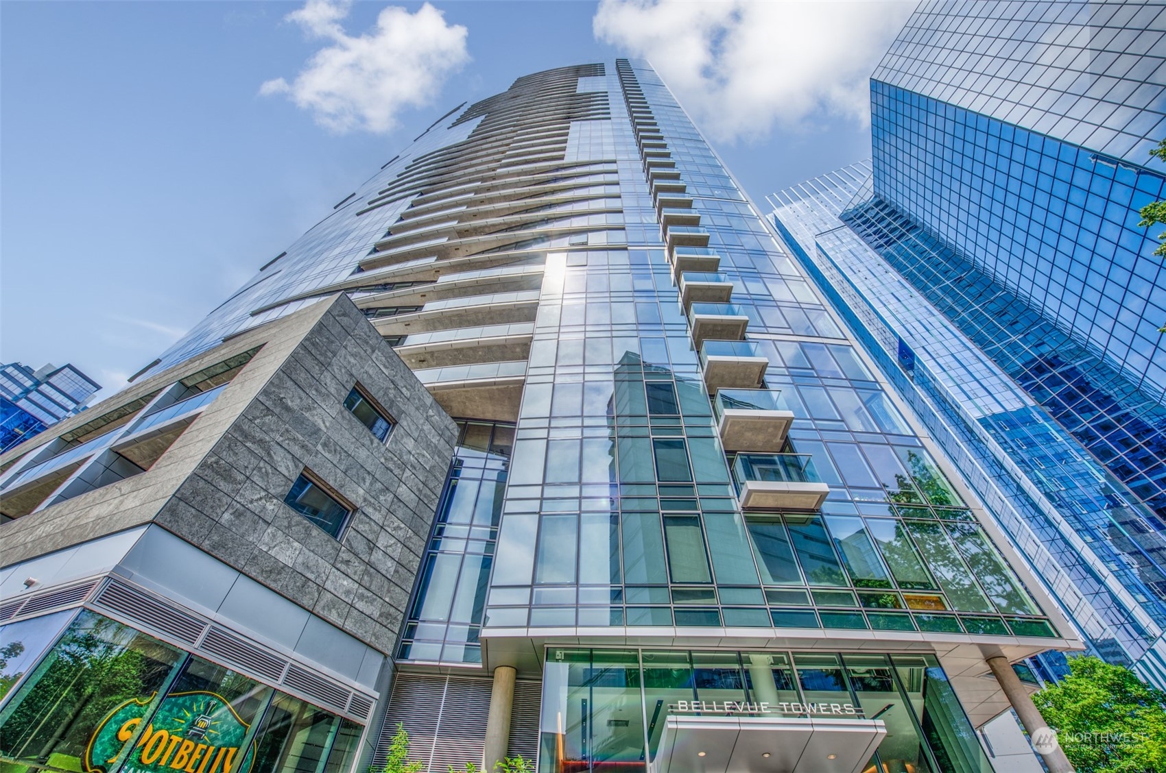 10700 NE 4th St Unit: 912