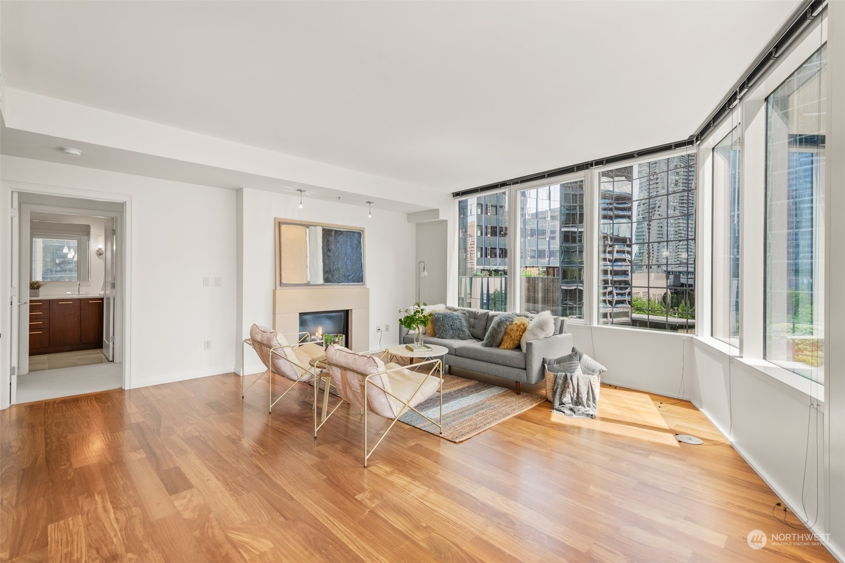 10700 NE 4th St Unit: 912