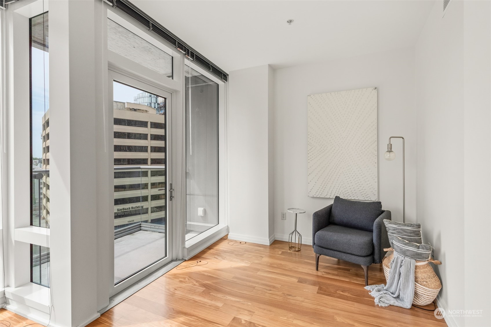 10700 NE 4th St Unit: 912