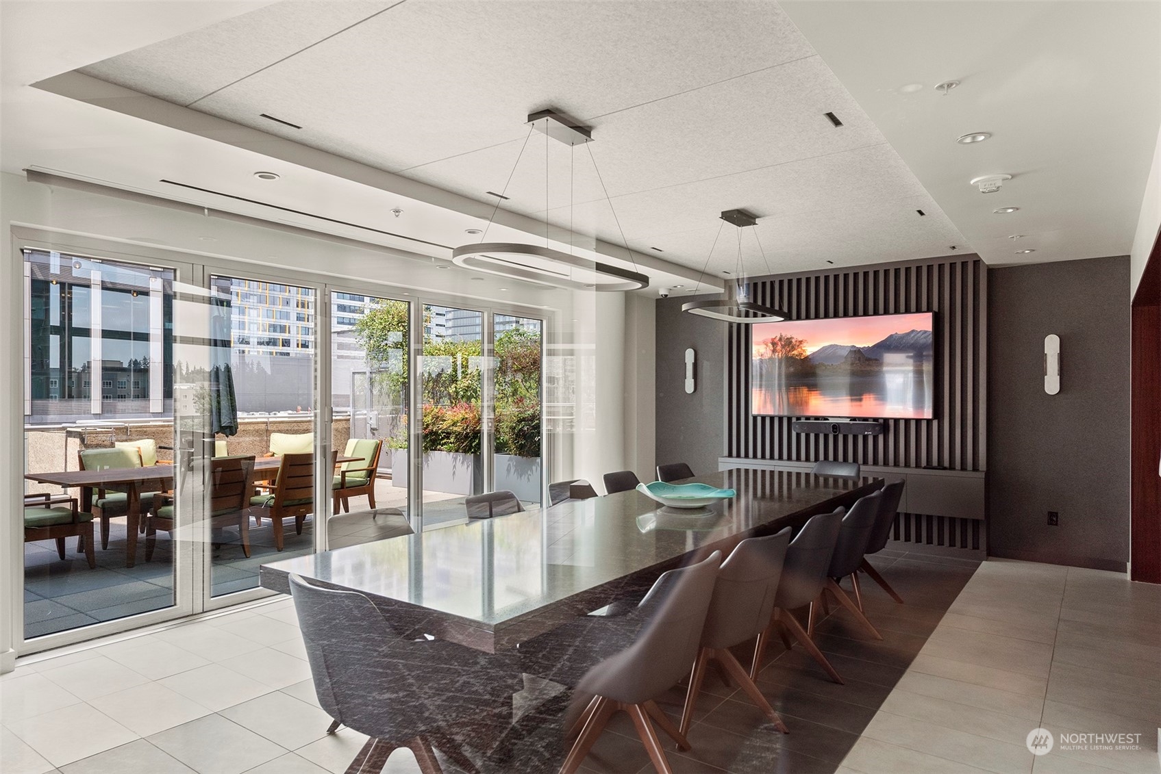 10700 NE 4th St Unit: 912