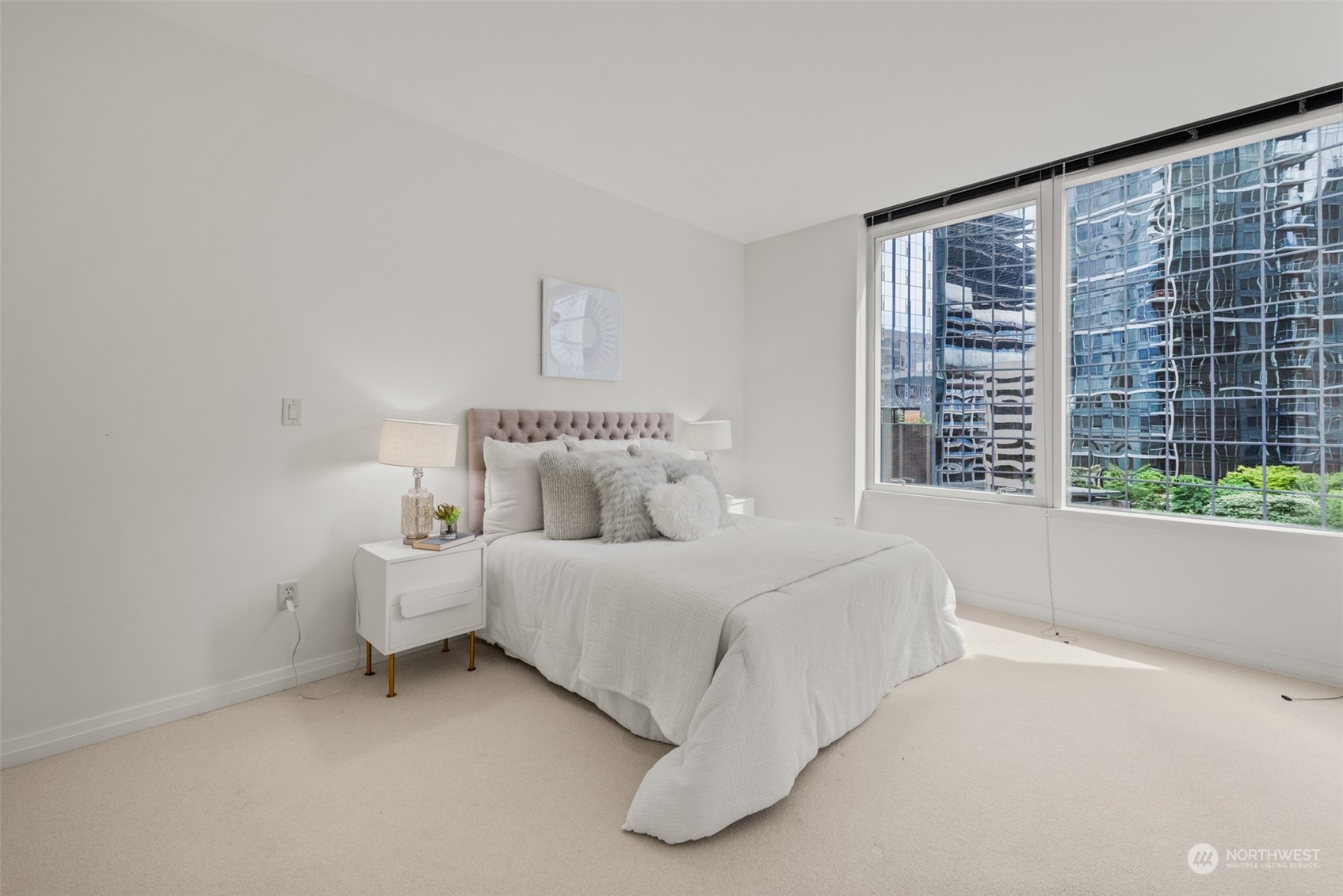 10700 NE 4th St Unit: 912