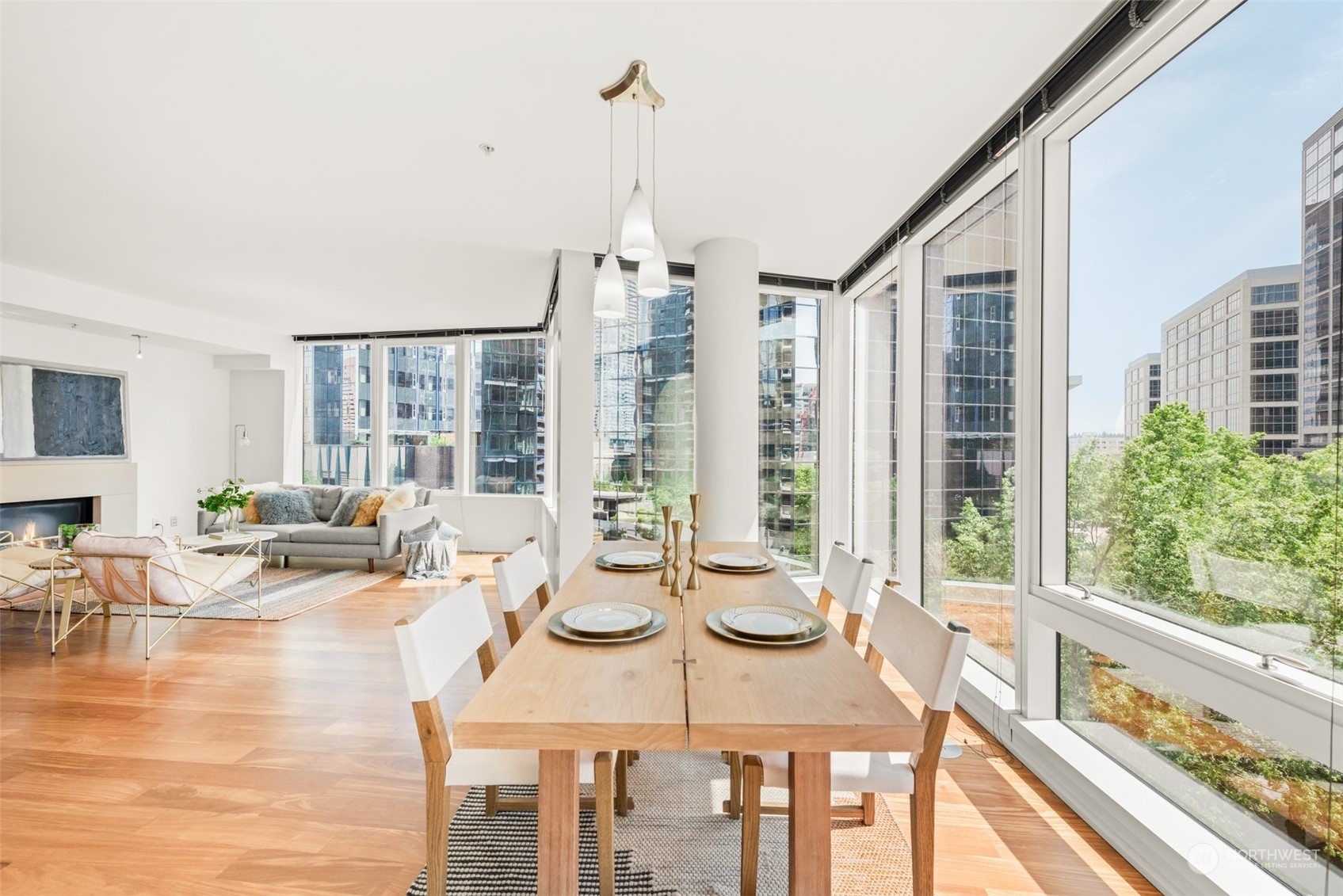 10700 NE 4th St Unit: 912