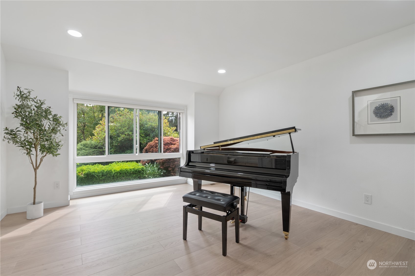 24512 SE 43rd Place