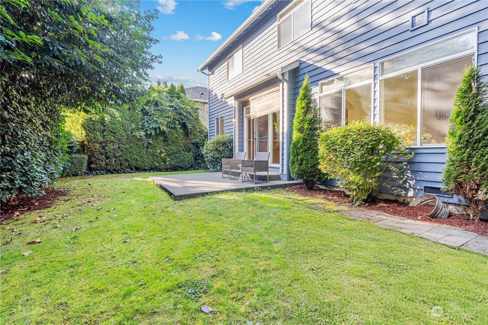 18529 33rd Ave SE