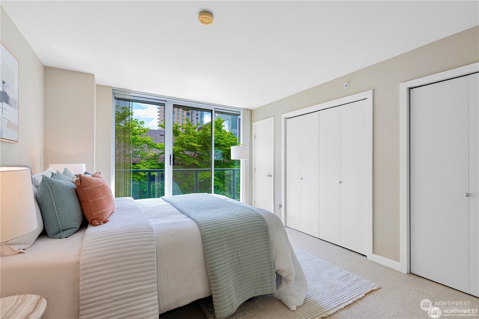 1100 106th Ave NE Unit: 304