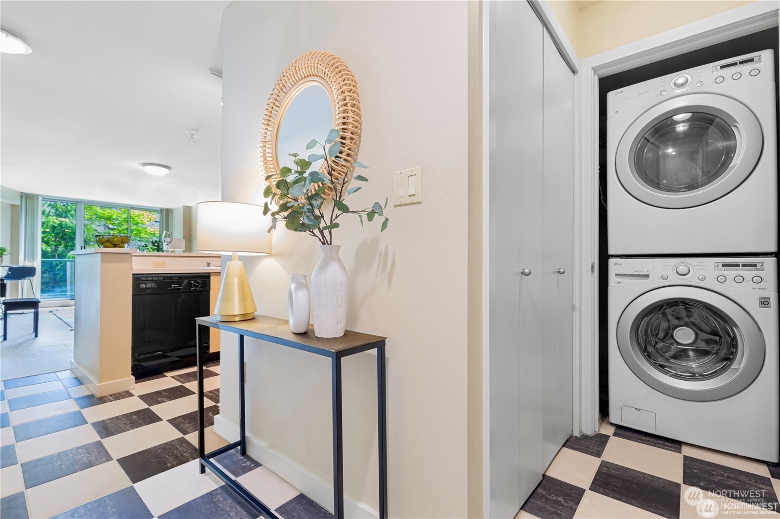 1100 106th Ave NE Unit: 304