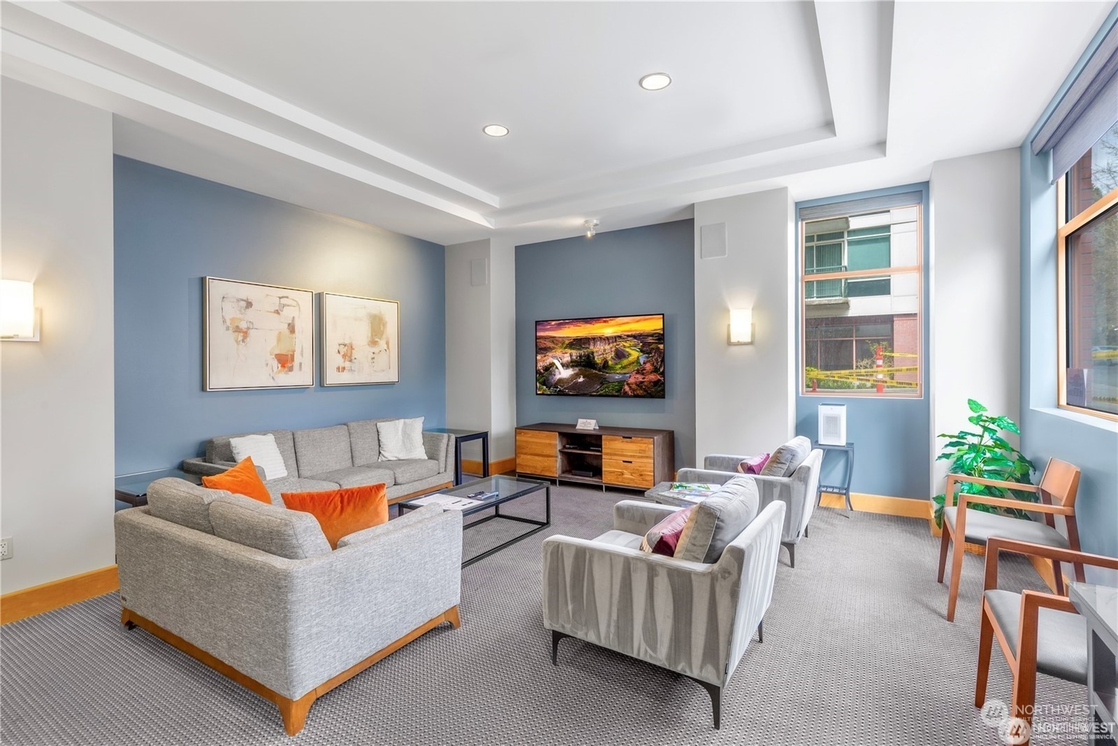 1100 106th Ave NE Unit: 304