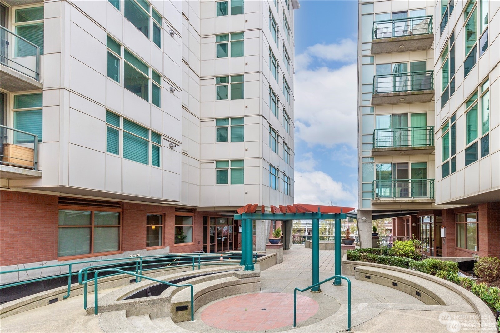 1100 106th Ave NE Unit: 304