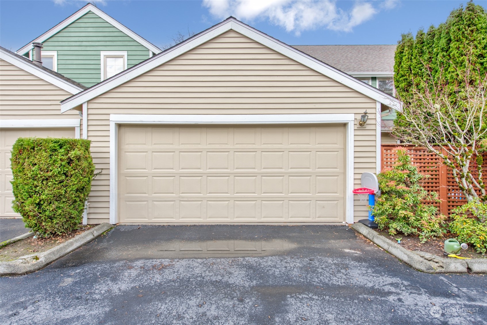 15833 NE 91st Wy NE Unit: 2103