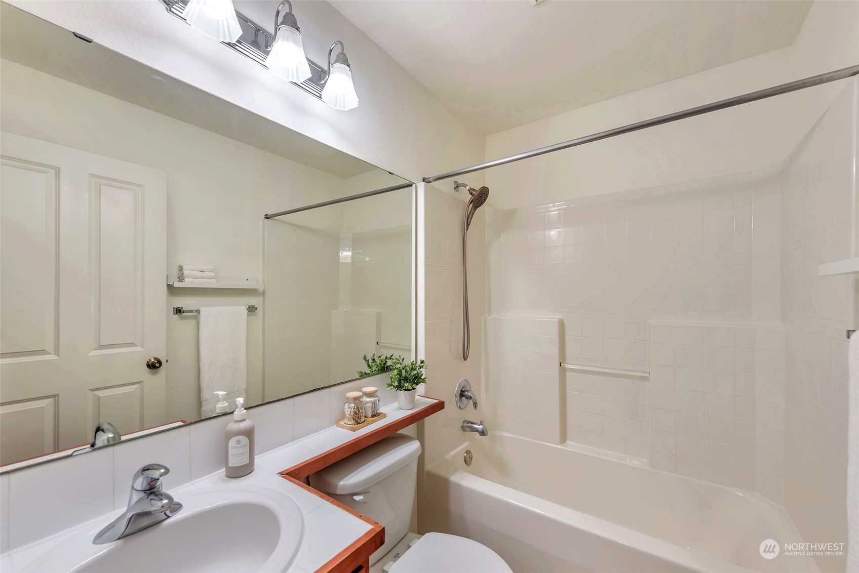 23120 SE Black Nugget Road Unit: L2