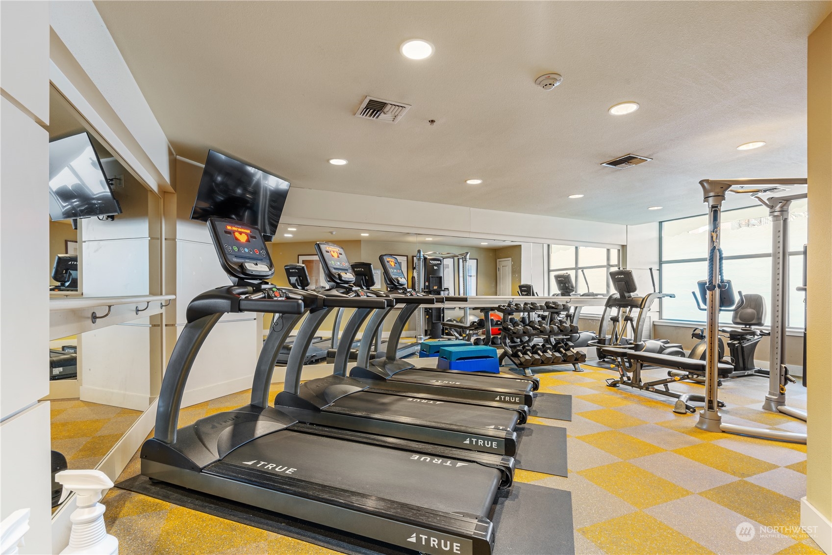 211 Kirkland Ave Unit: 216