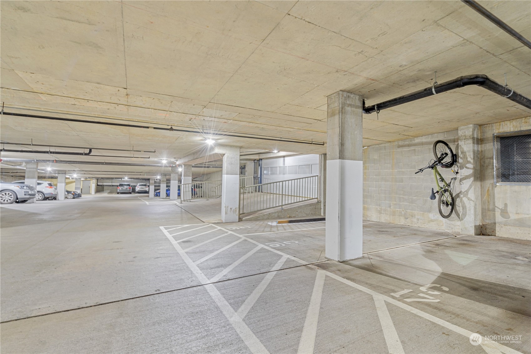 211 Kirkland Ave Unit: 216