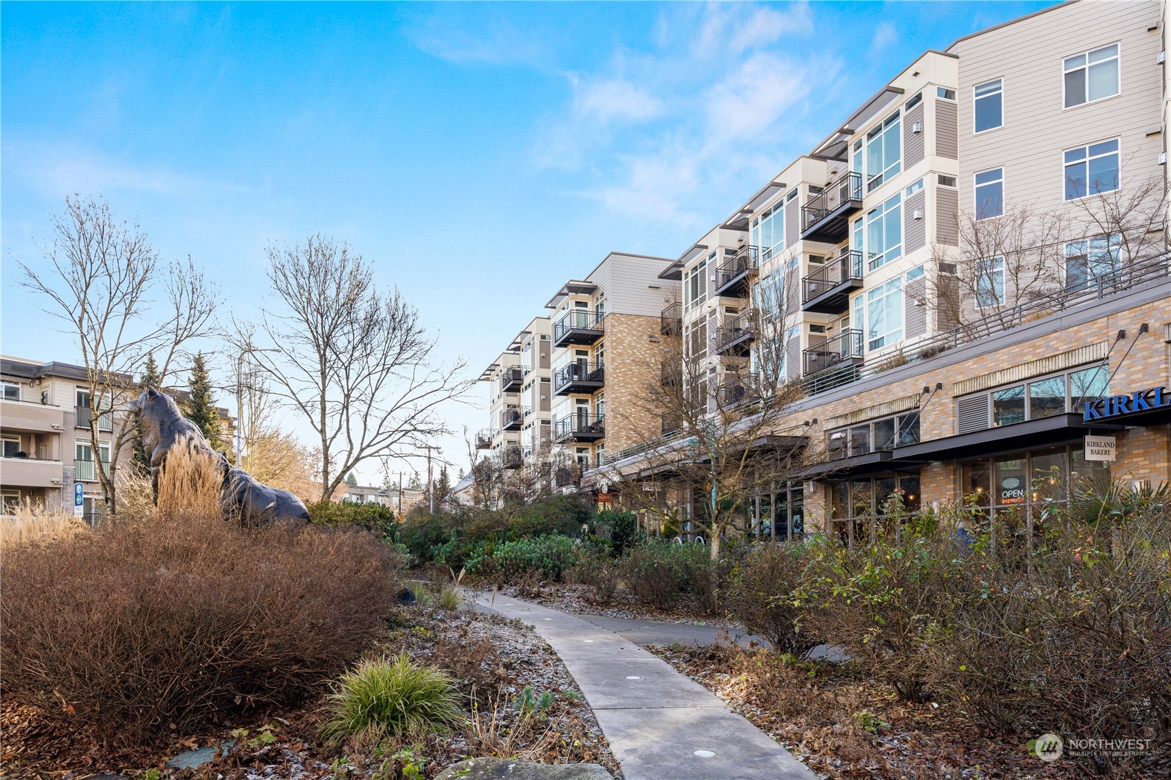 211 Kirkland Ave Unit: 216