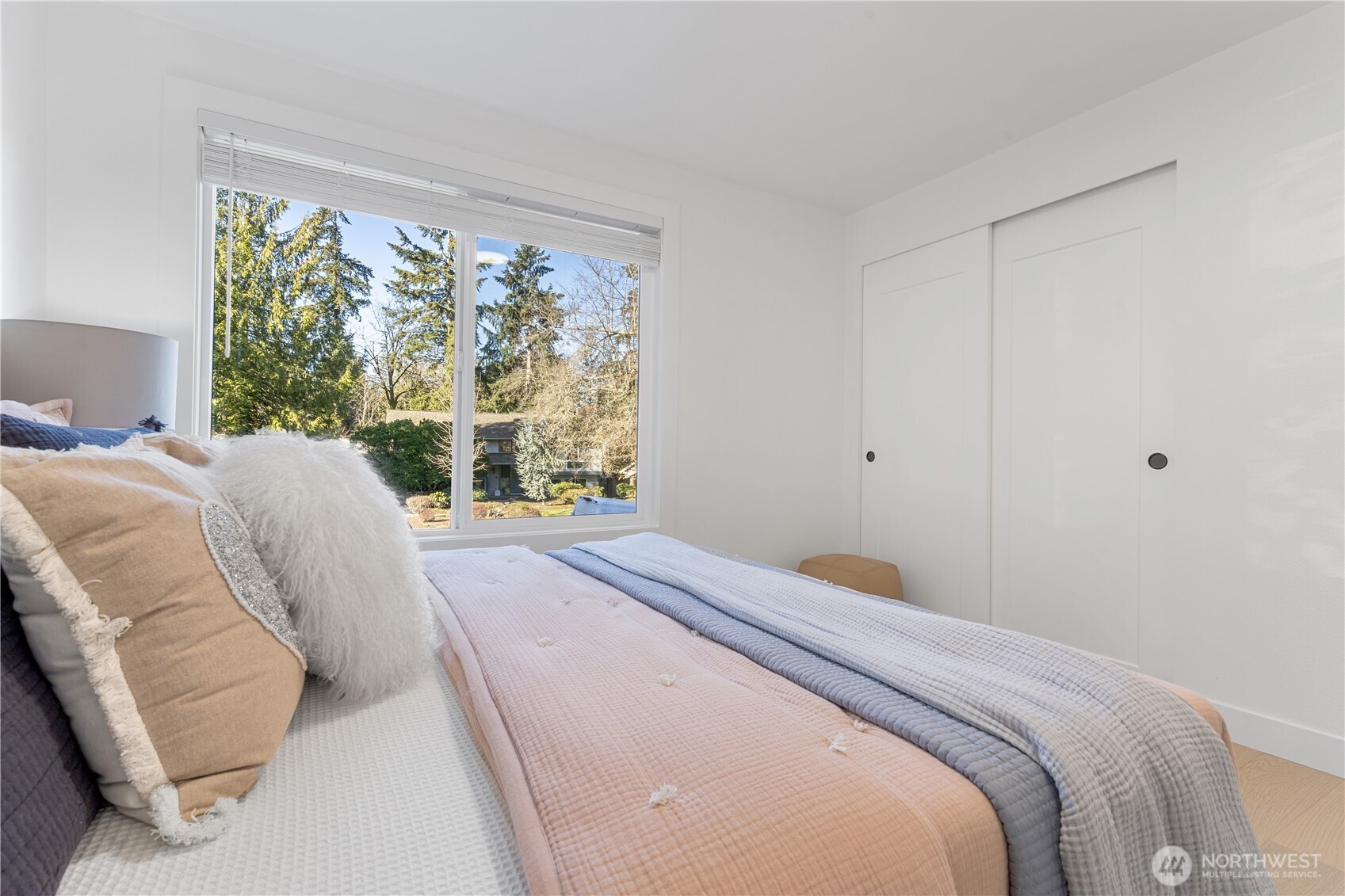 2304 187th Ave NE