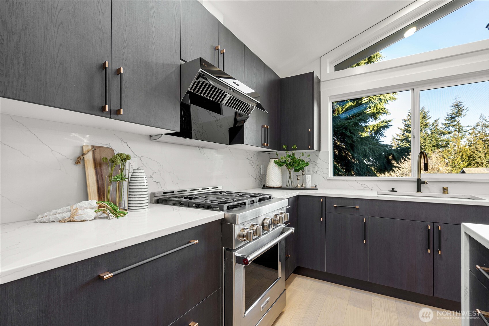 2304 187th Ave NE