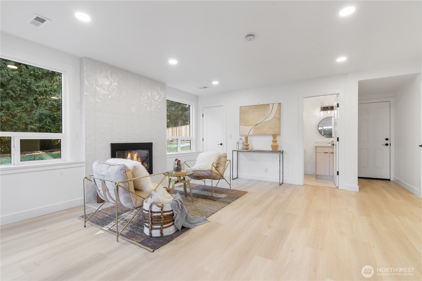 2304 187th Ave NE