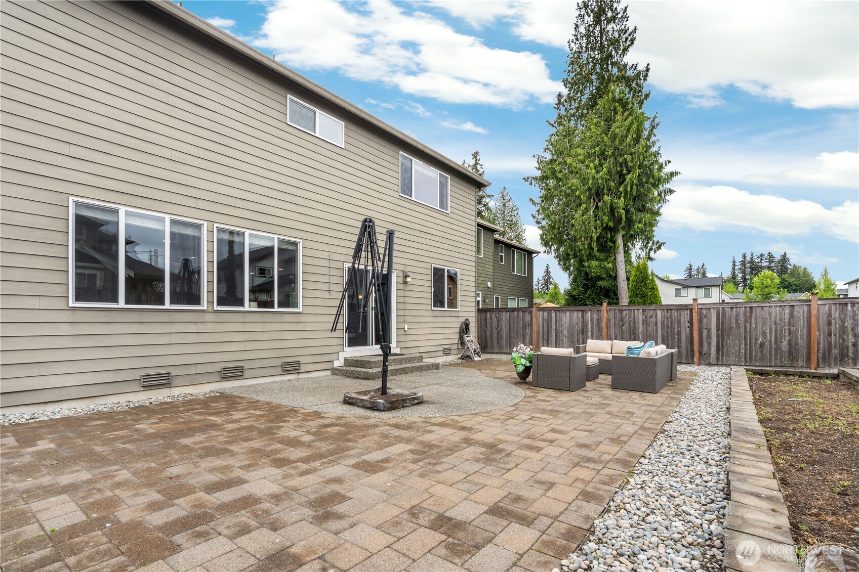 22101 38th Avenue SE