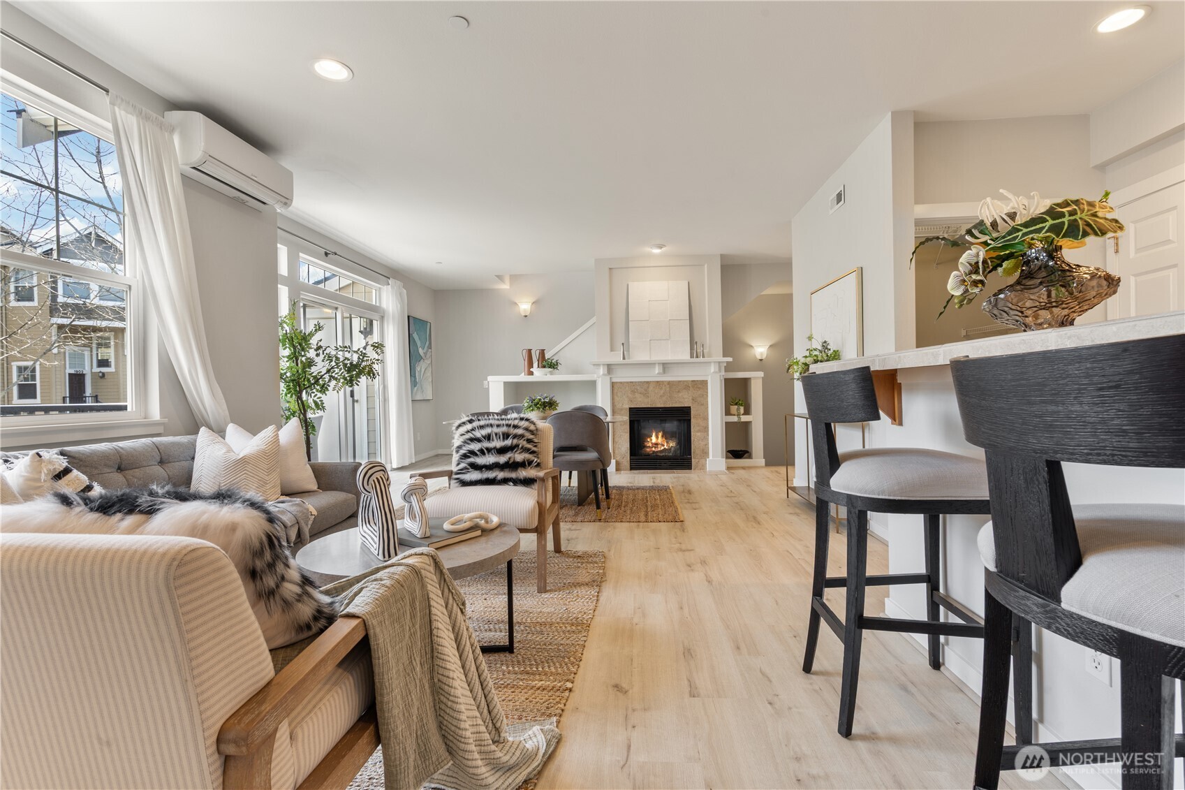 1913 16th Lane NE Unit: 1913