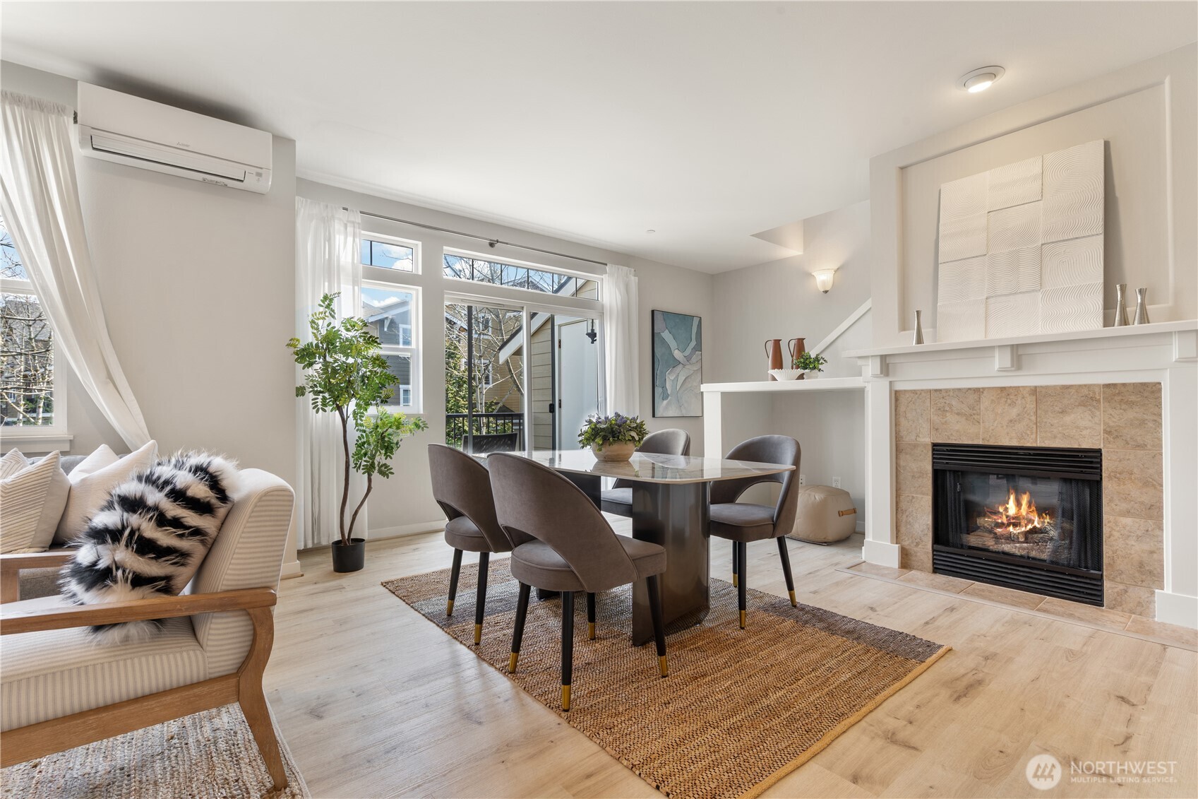 1913 16th Lane NE Unit: 1913