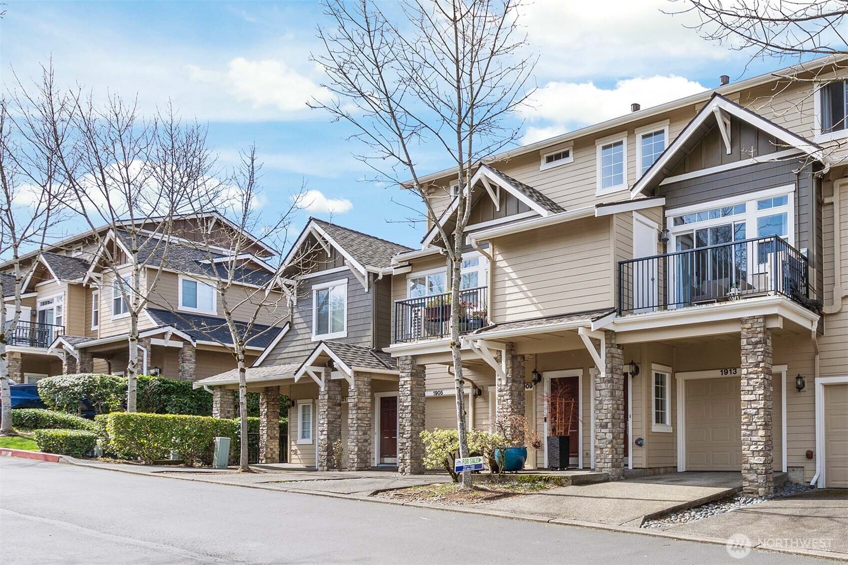1913 16th Lane NE Unit: 1913