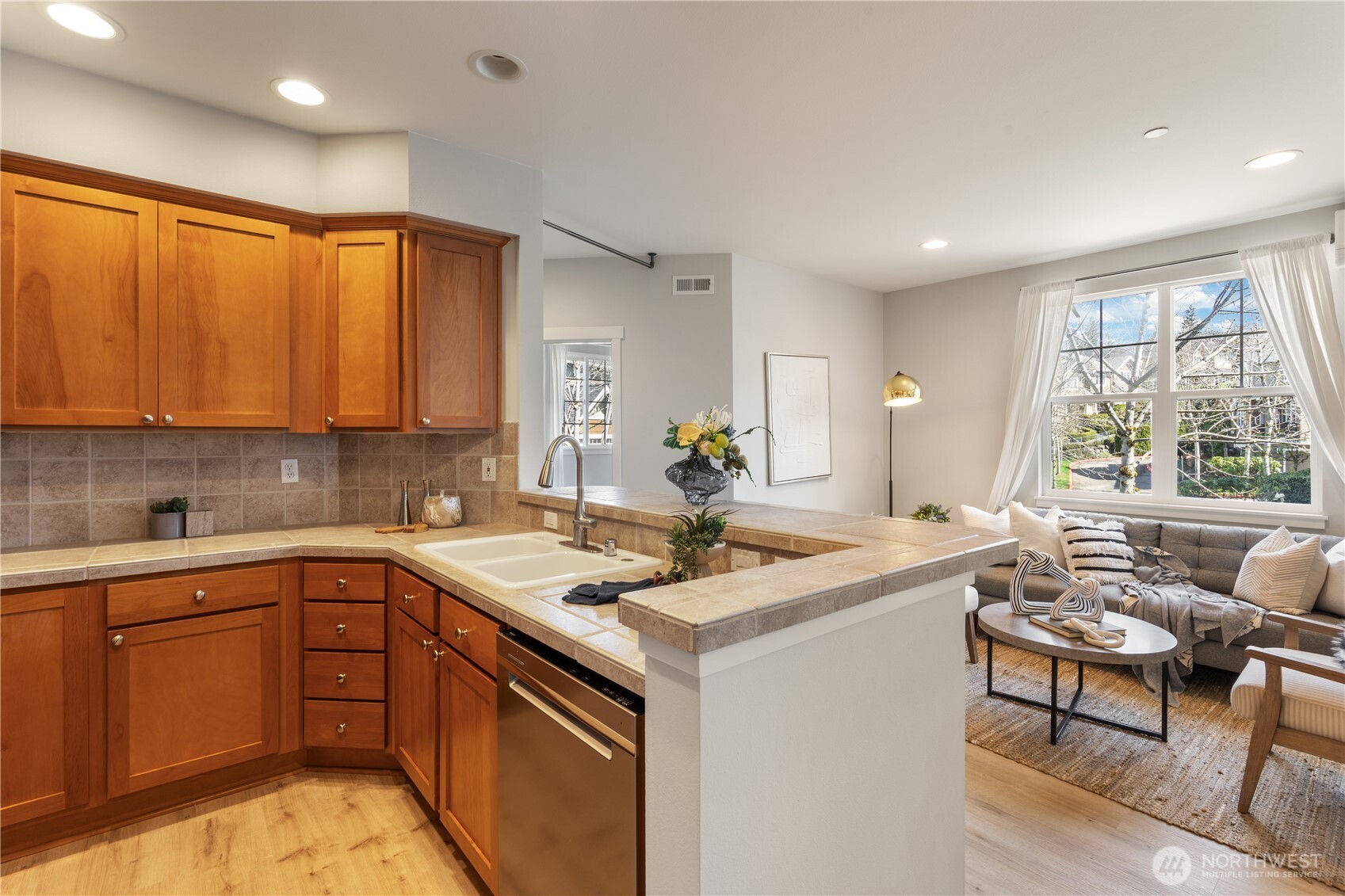 1913 16th Lane NE Unit: 1913