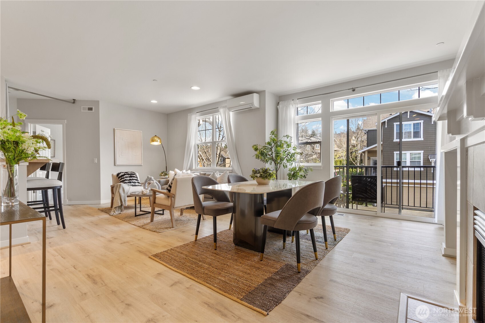 1913 16th Lane NE Unit: 1913