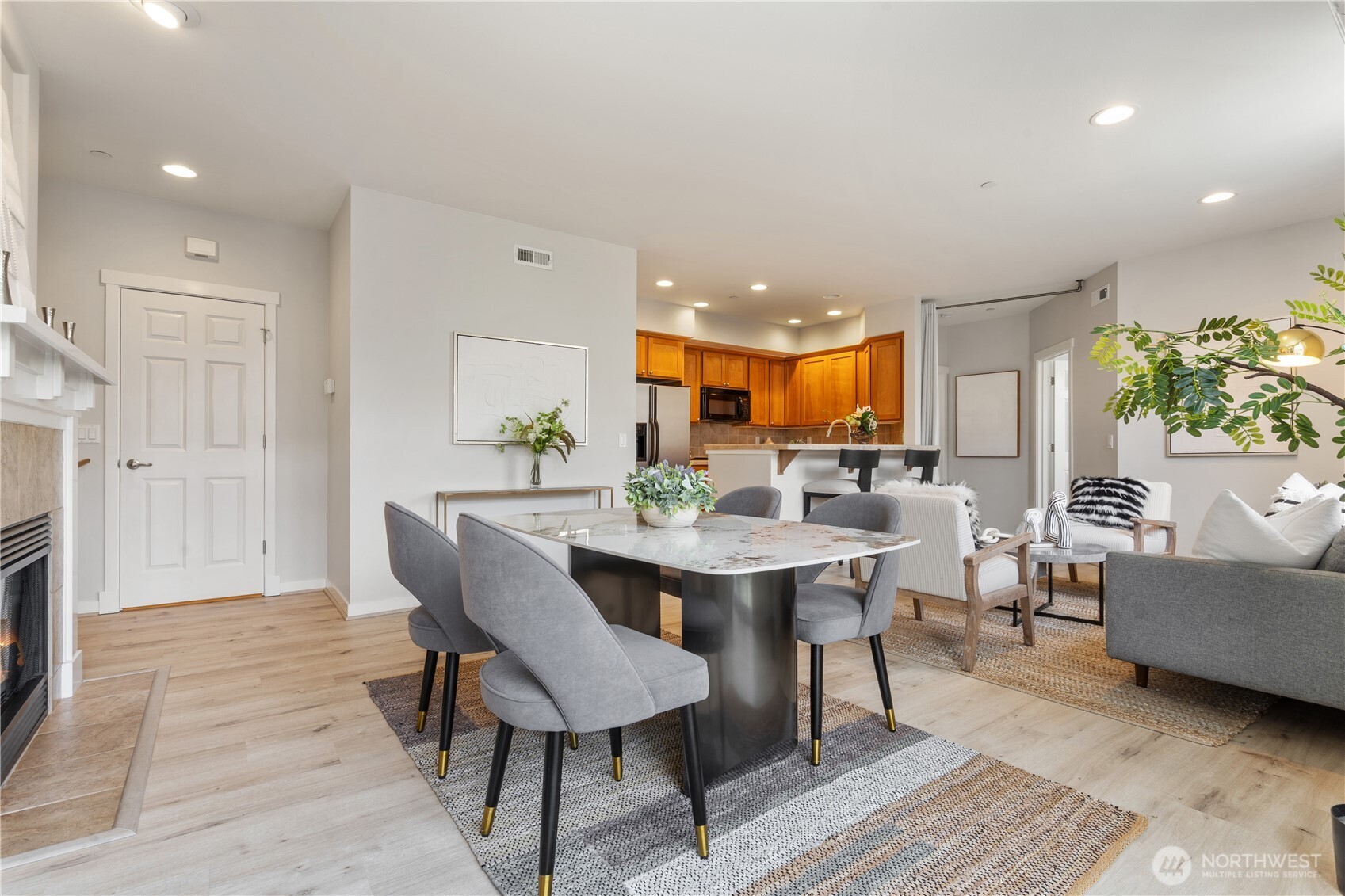 1913 16th Lane NE Unit: 1913
