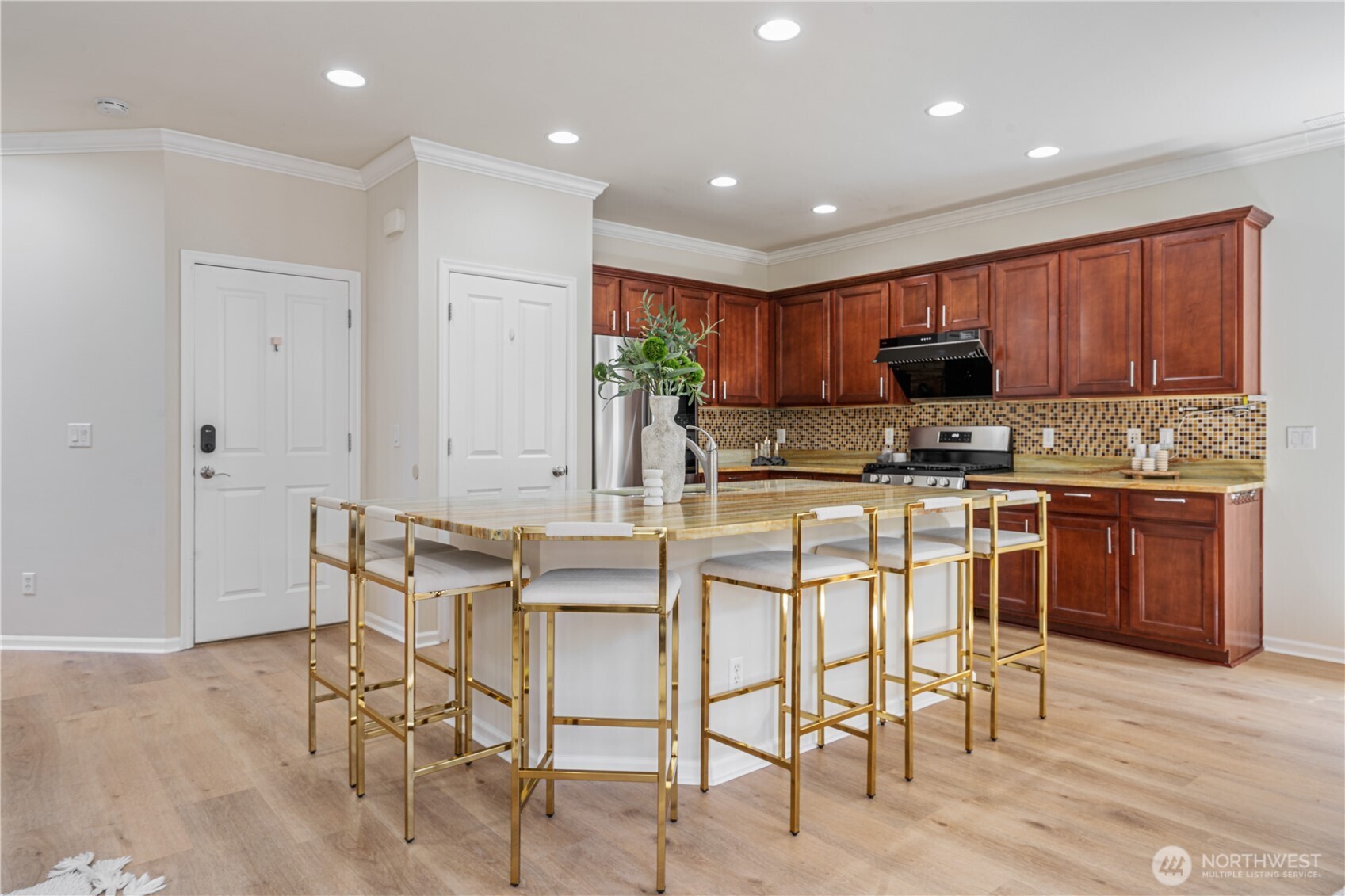 9528 25th Dr SE