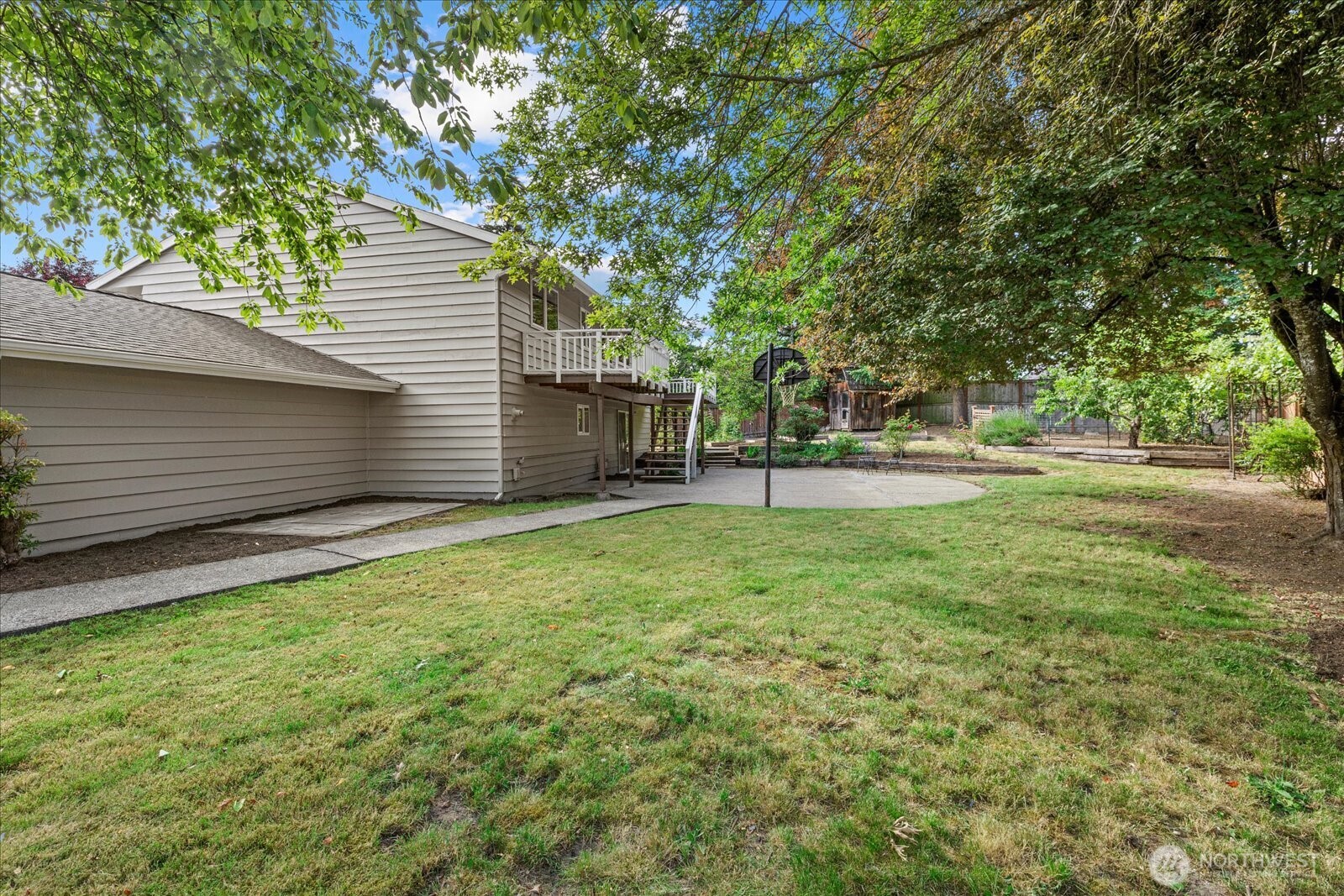 510 146th Ave NE