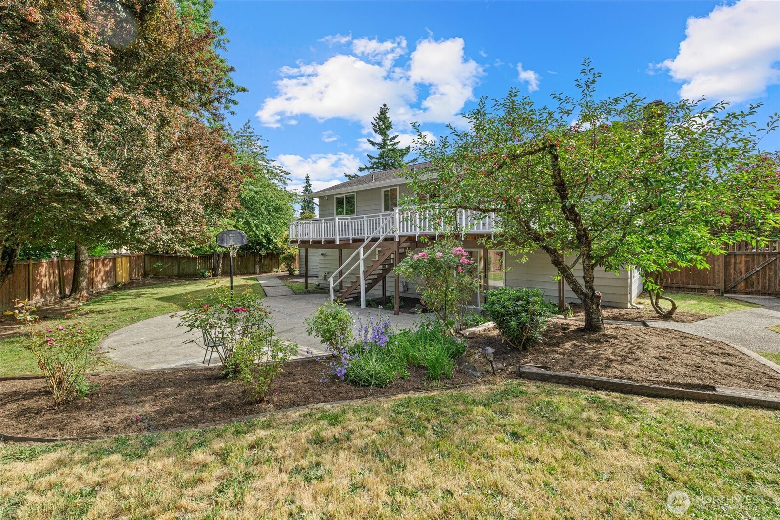 510 146th Ave NE