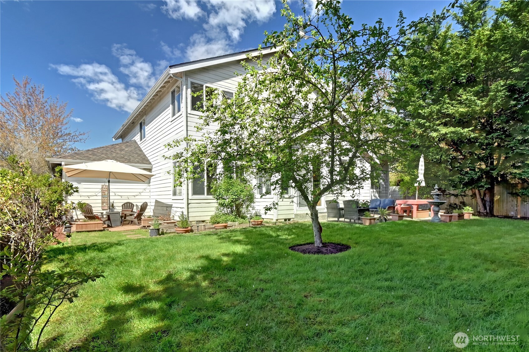 23715 SE 5th place