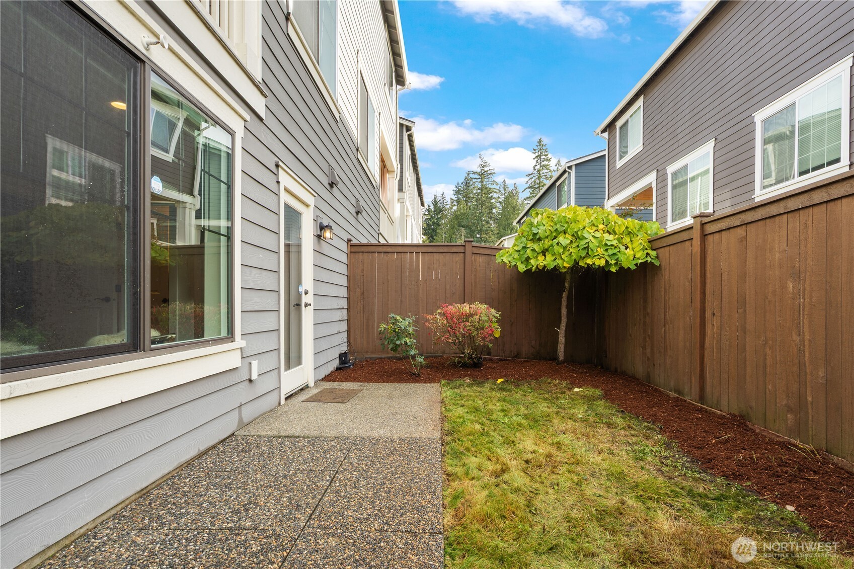 4524 186th PL SE Unit: Unit B
