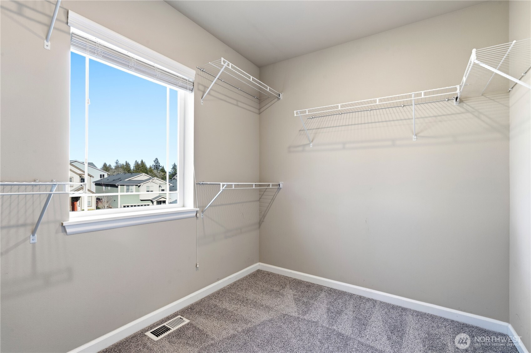 9926 15th PL SE