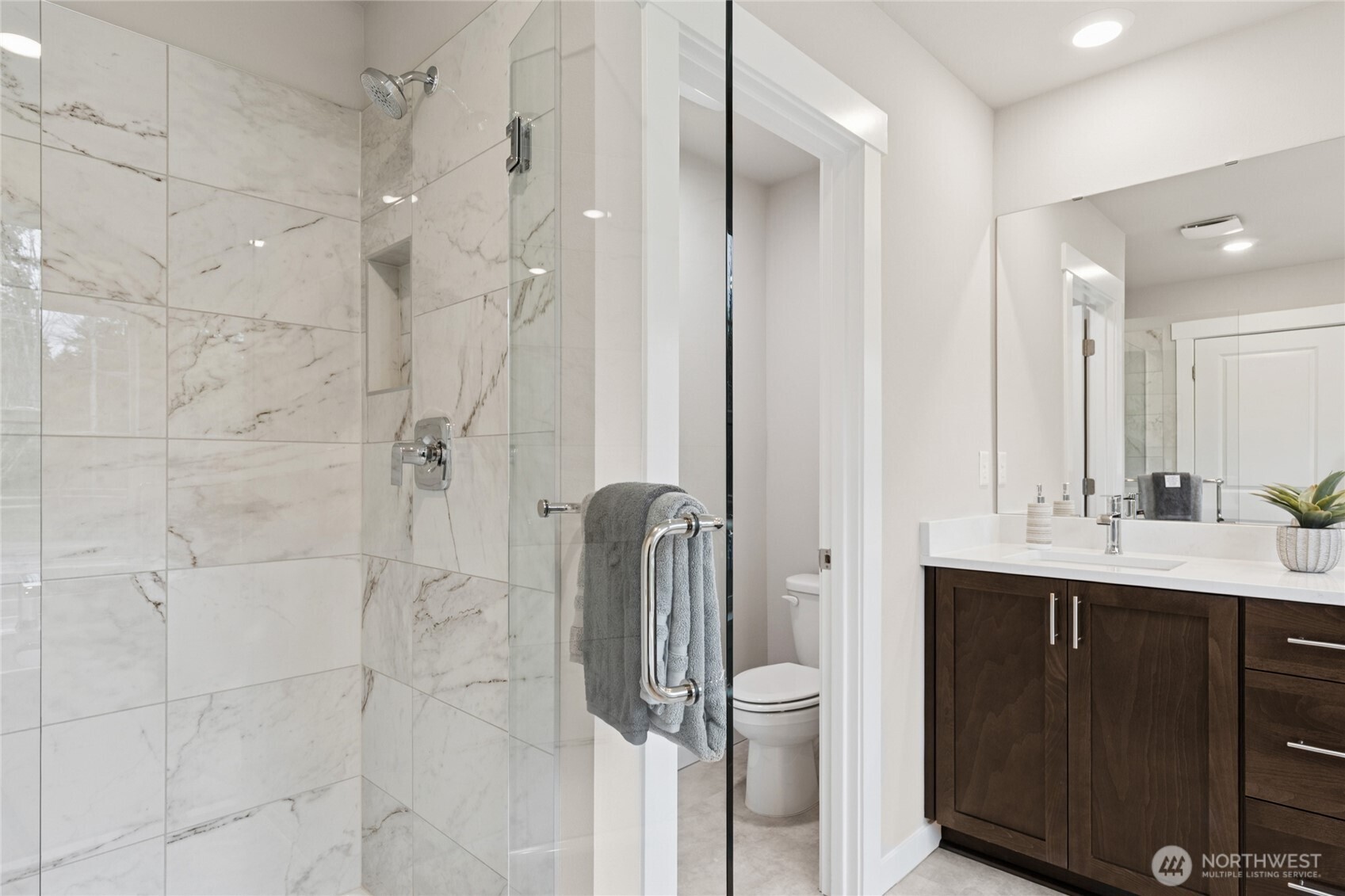 11424 SE 83rd Place Unit: 14