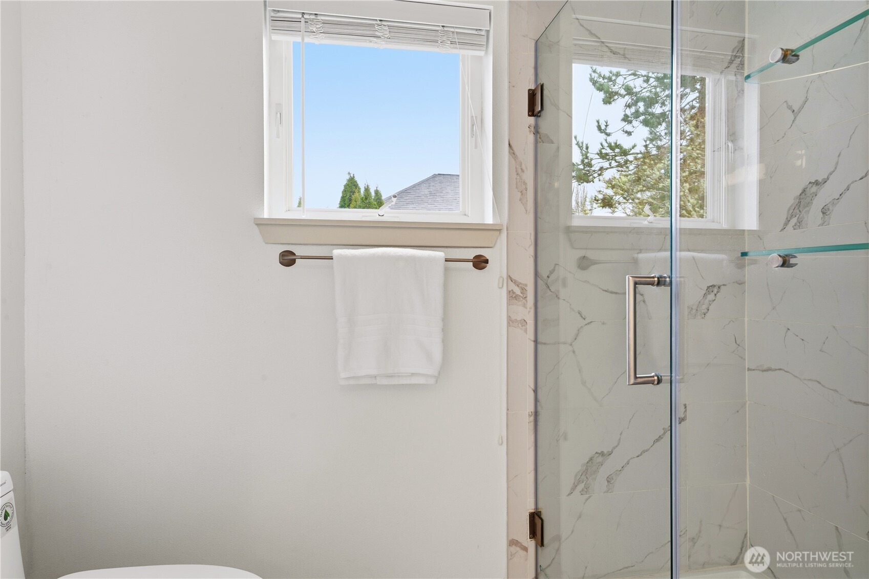 15648 NE 93rd Wy Unit: B1702