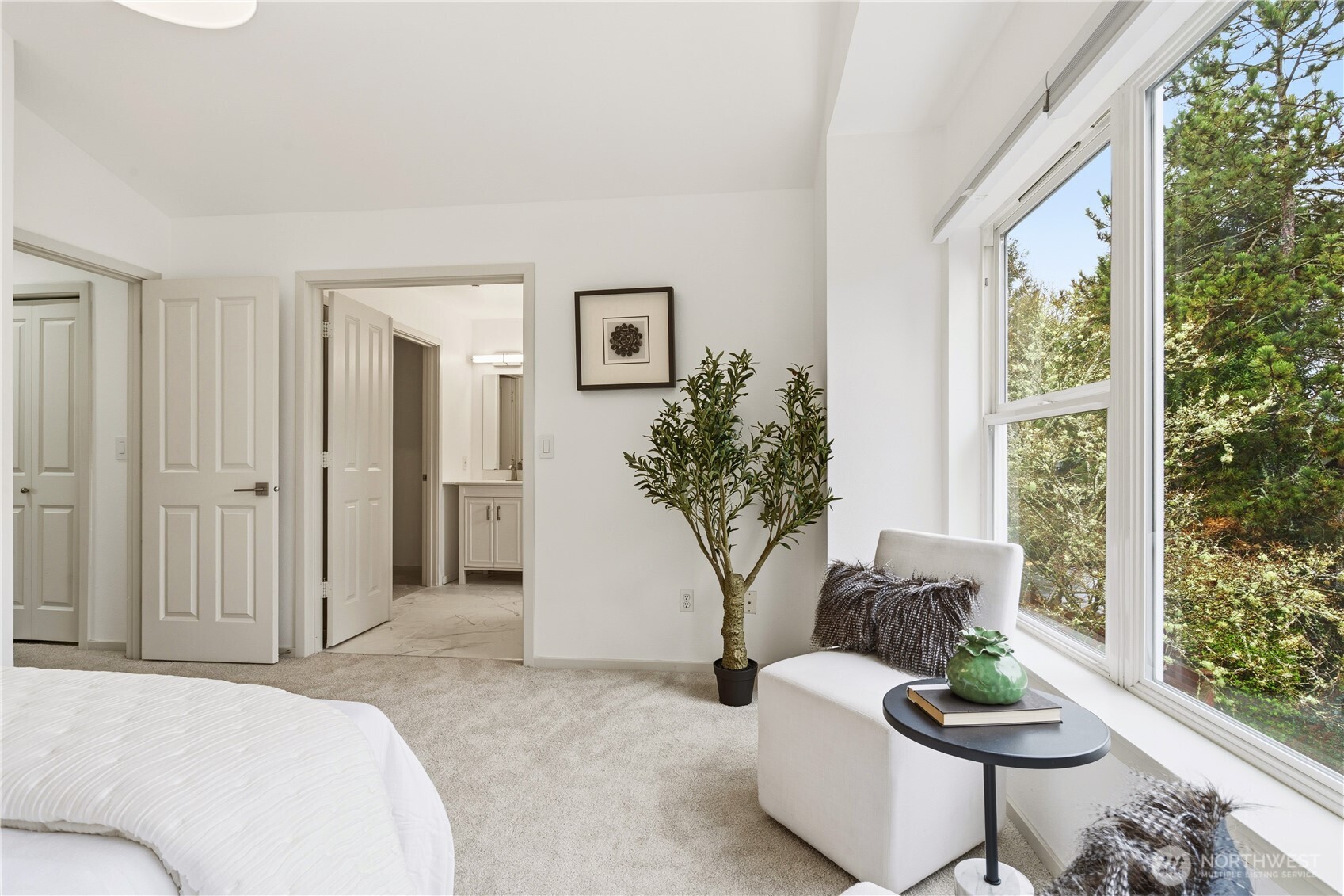 15648 NE 93rd Wy Unit: B1702