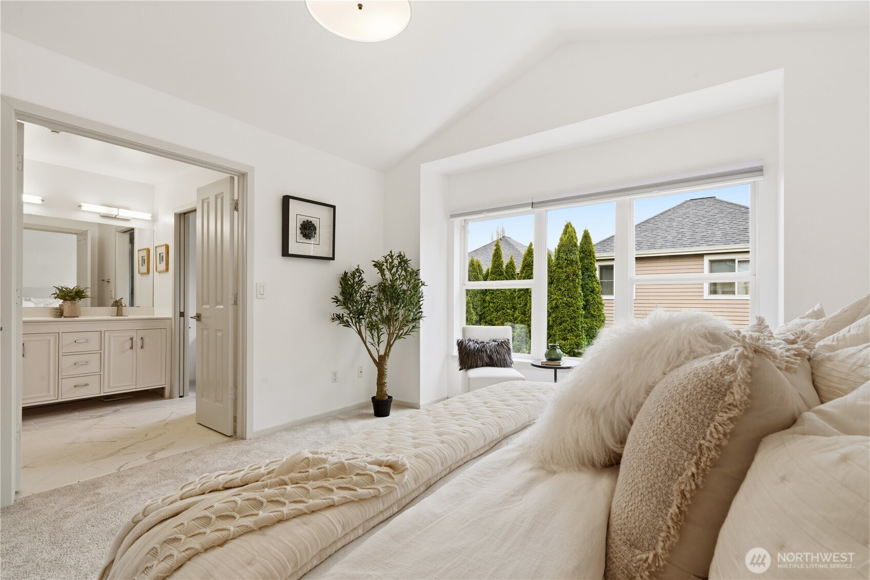 15648 NE 93rd Wy Unit: B1702