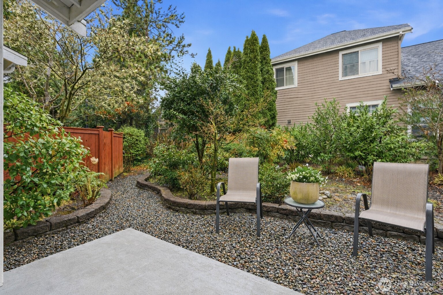 15648 NE 93rd Wy Unit: B1702