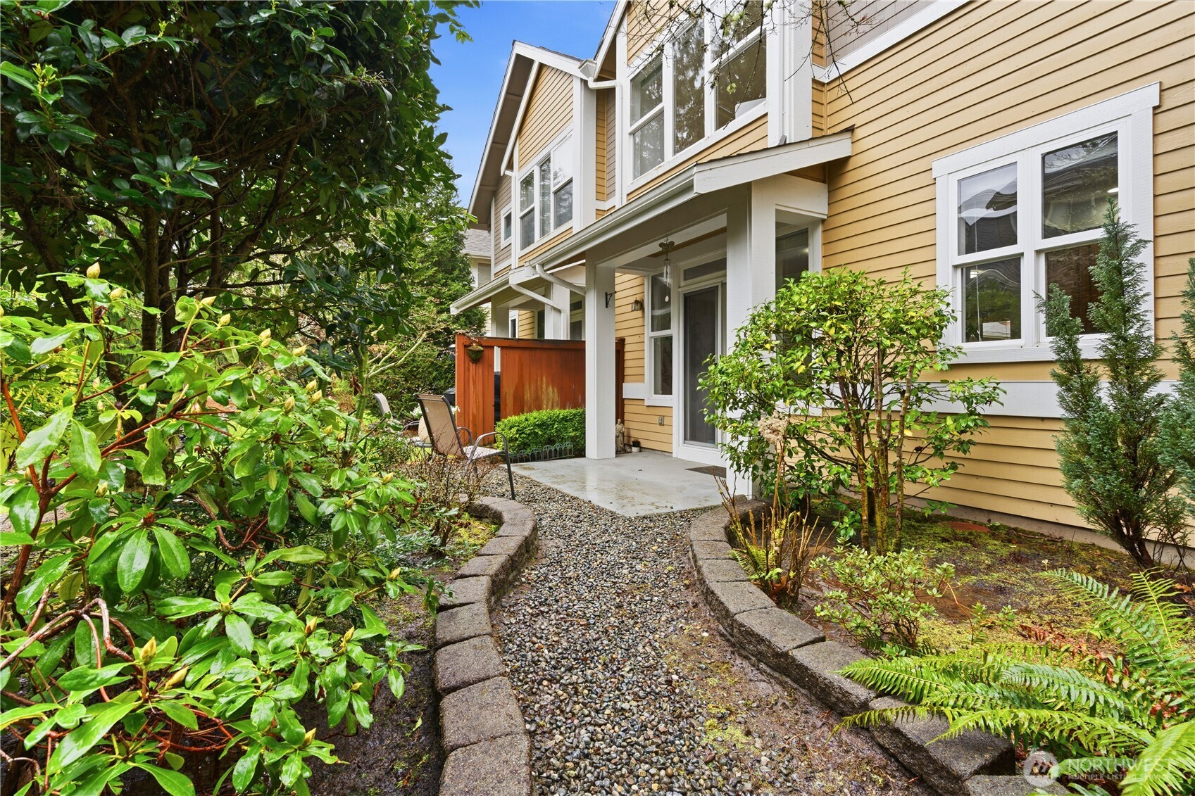 15648 NE 93rd Wy Unit: B1702
