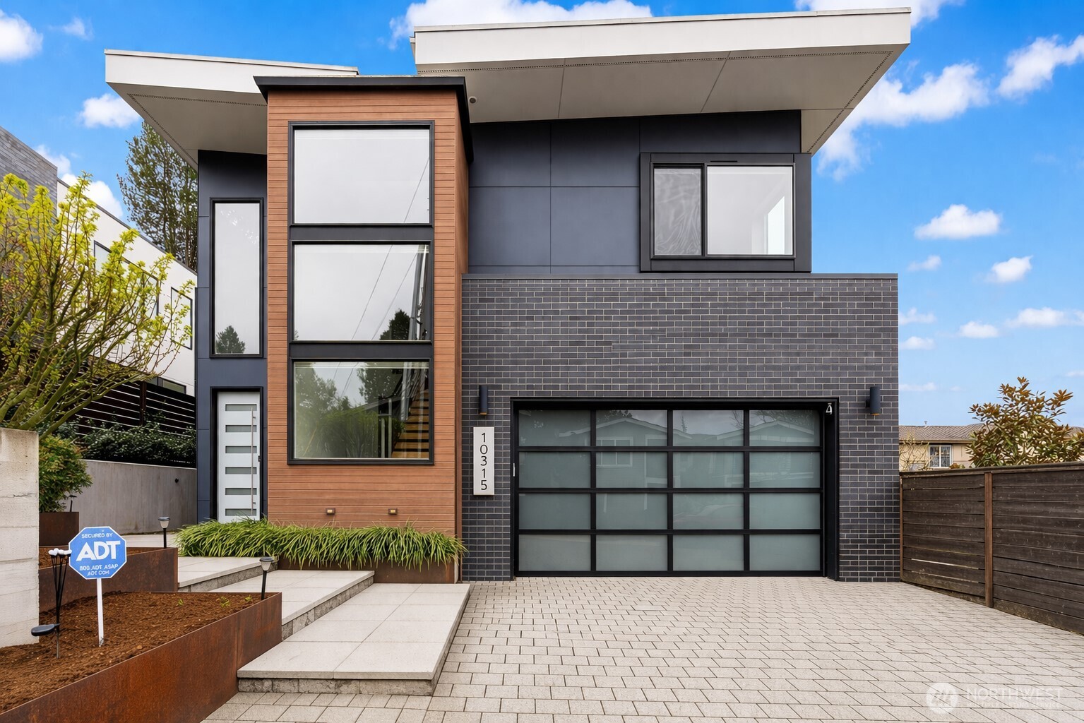 10315 NE 65th Wy