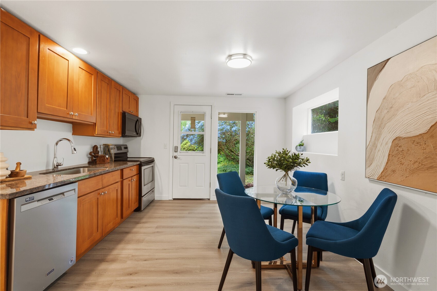 325 105th Ave SE