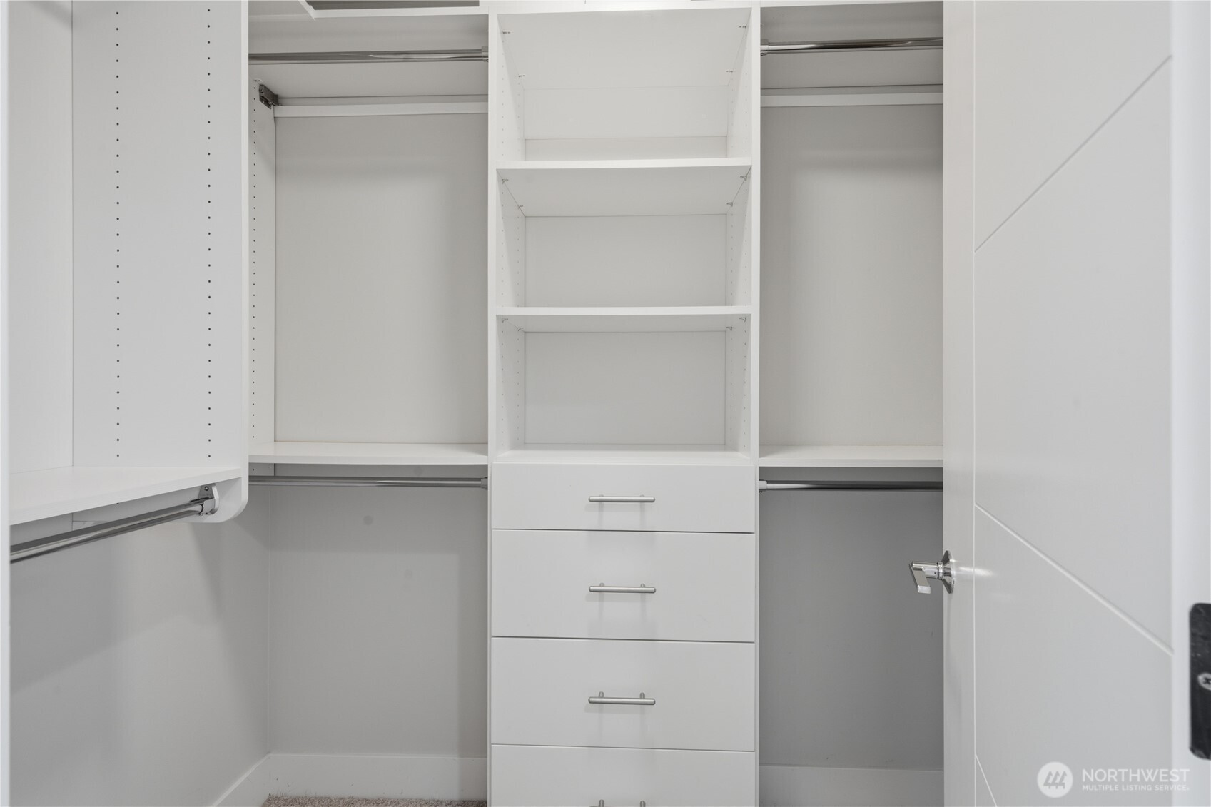 2214 Franklin Ave E Unit: B