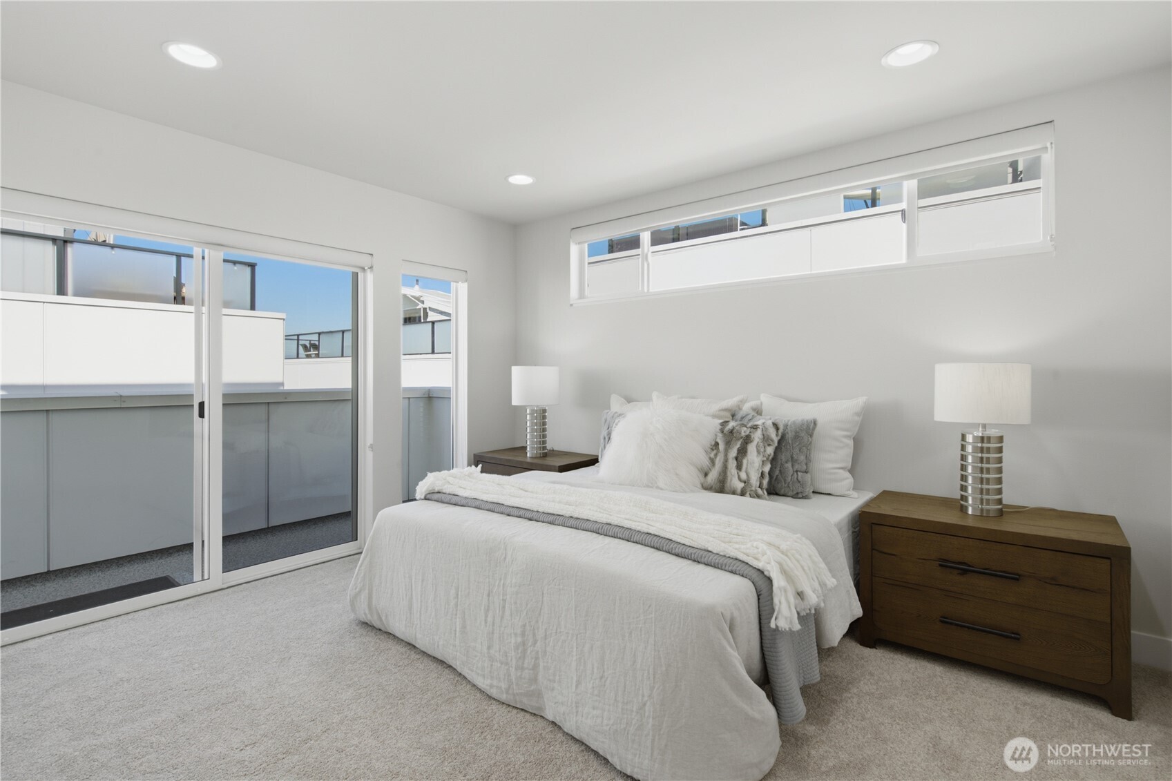 2214 Franklin Ave E Unit: B