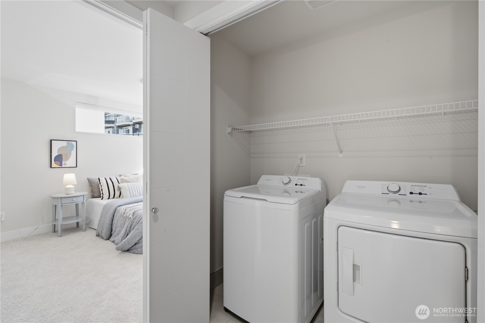 2214 Franklin Ave E Unit: B