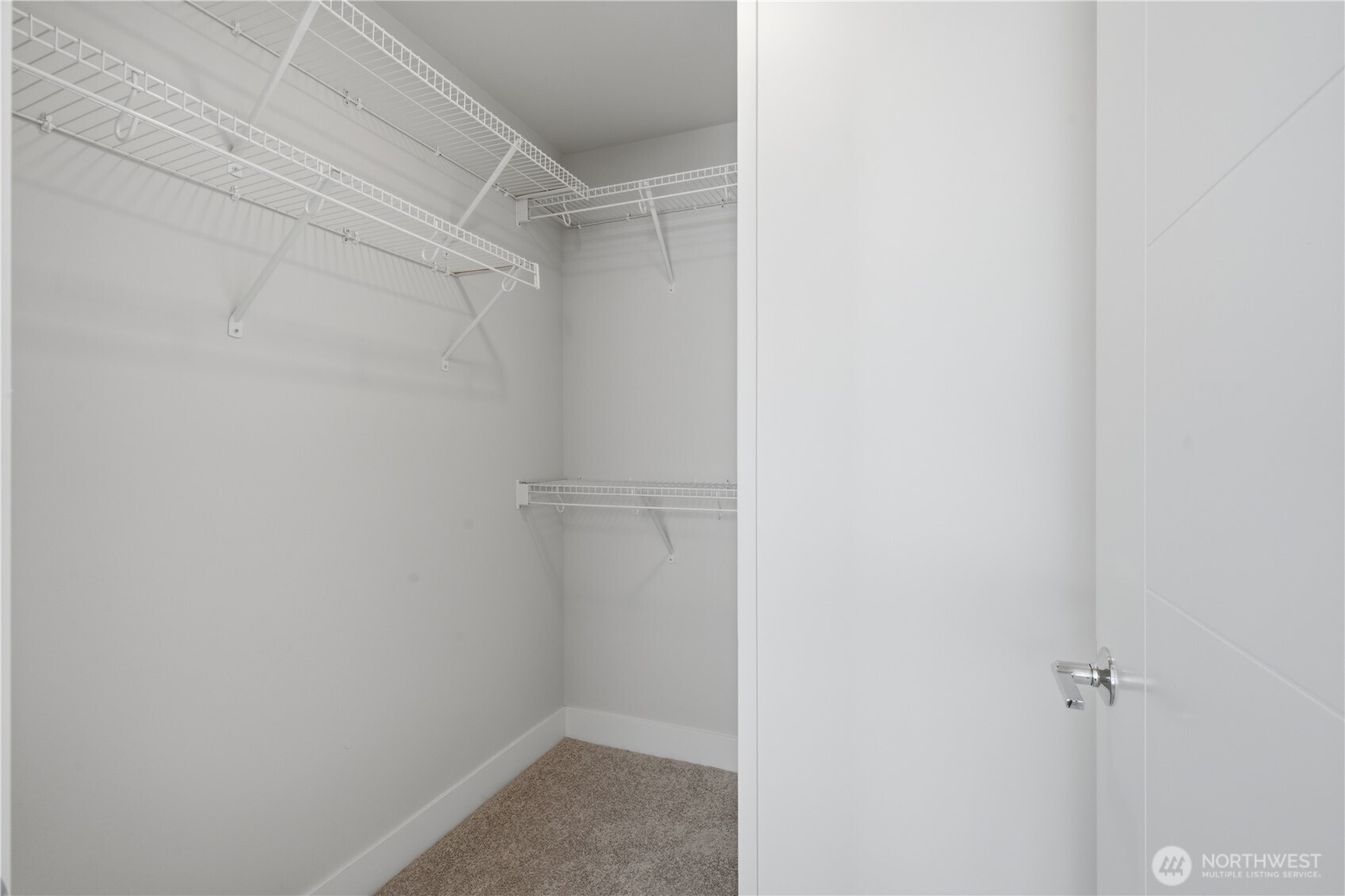 2214 Franklin Ave E Unit: B