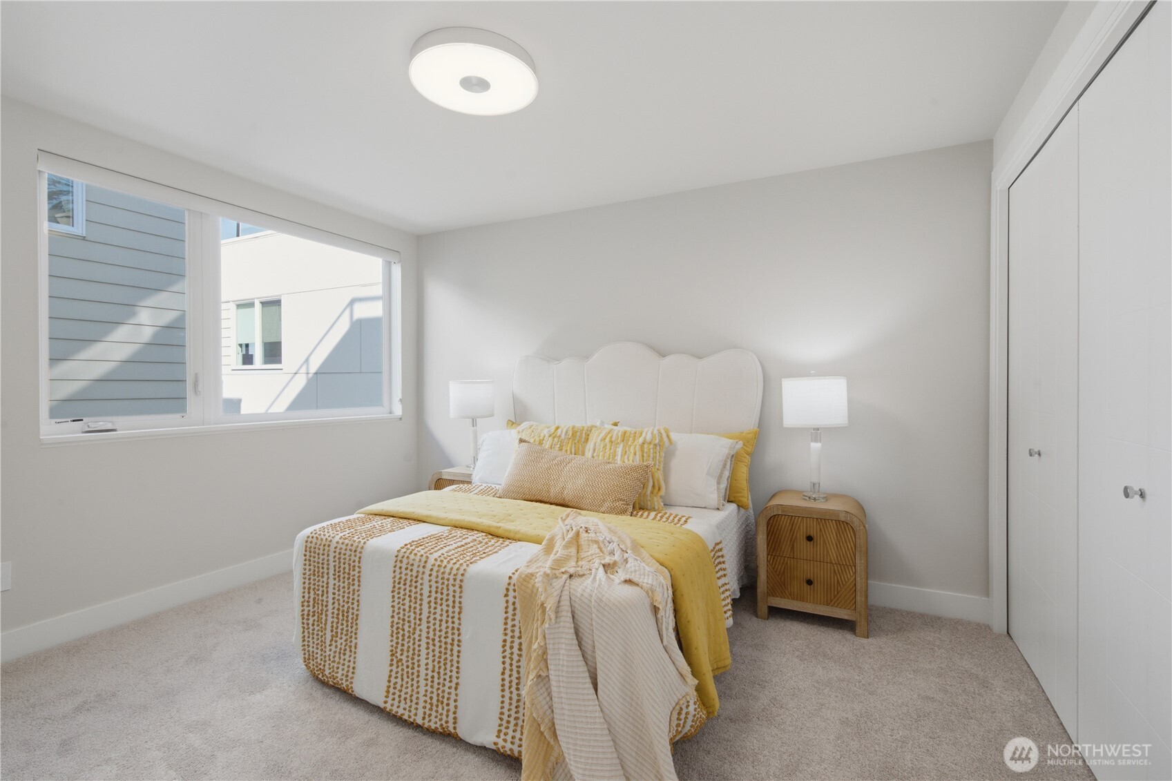 2214 Franklin Ave E Unit: B