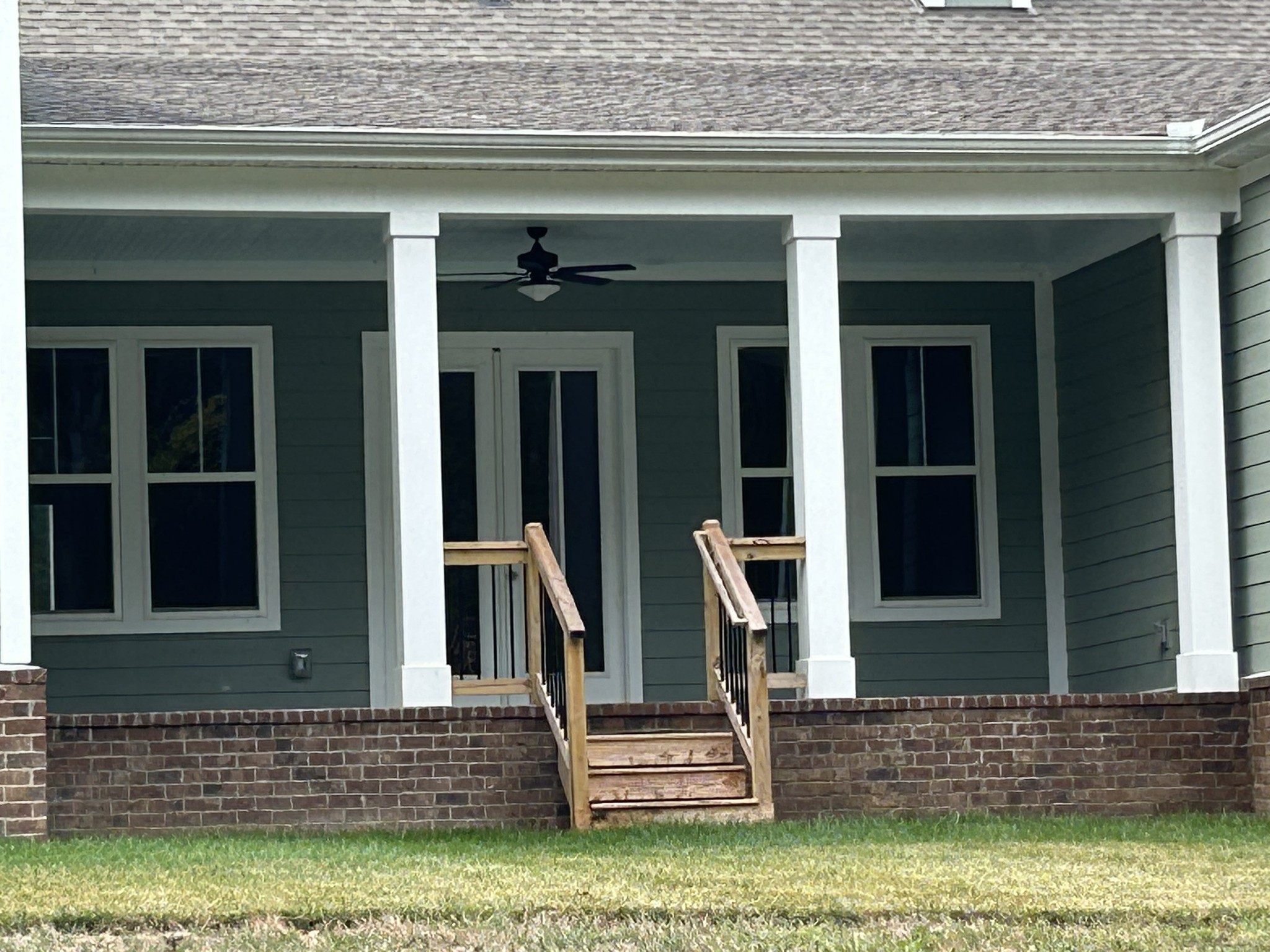 7211 Lake Road