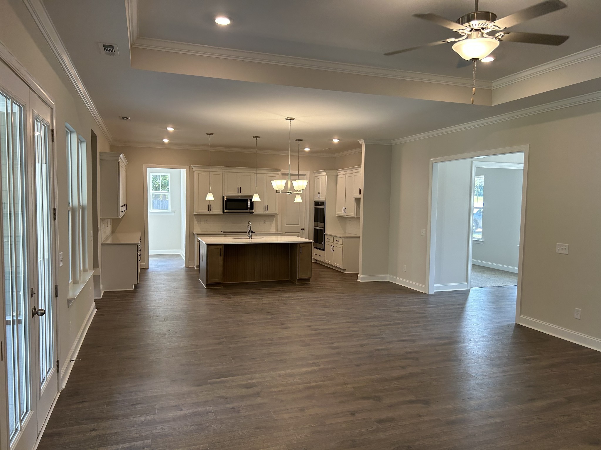 7211 Lake Road